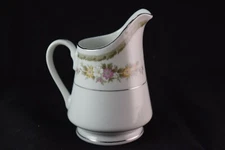 Savannah by Everbrite Creamer- Japan