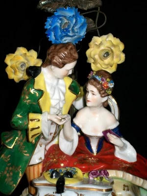 ANTIQUE GERMAN DRESDEN ORMOLU COURTING COUPLE LOVERS PORCELAIN LAMP FIGURINE - Image 1 of 4