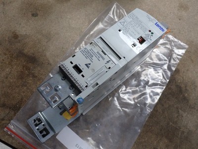 LENZE 8200VECTOR VFD - VARIABLE SPEED DRIVE 0.55kW 240V SUPPLY -- E82EV551_2C