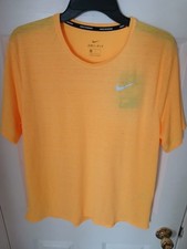 Nike Dri-Fit Miler Running T-Shirt Men's Medium Yellow Short Sleeve Swoosh Logo