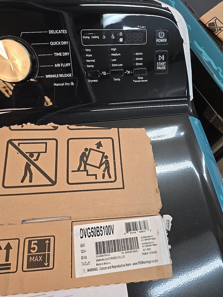 Secadora de gas Samsung DVG50B5100V7,4 ft³ Secadora de gas ft. con sensor seco TOTALMENTE NUEVA Foto 4 de 4