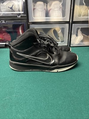 Nike Team Hustle D6 Black/White Youth Boys Basketball Shoes Size 6.5 599187-001