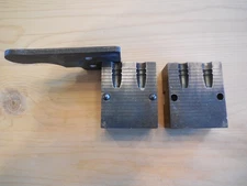 LYMAN 225415  BULLET MOLD  2 CAVITY 22 CAL 55 gr.