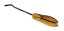 VINTAGE Wood  Metal Shoe Stretcher / Excellent working condition / Medium 3054