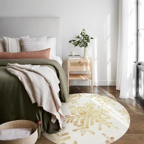 Snowflake Christmas Round Area Rugs, NonSlip Round Rug 4ft Round Gold