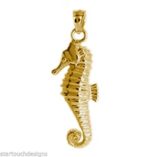 New 14k Yellow Gold Seahorse Pendant