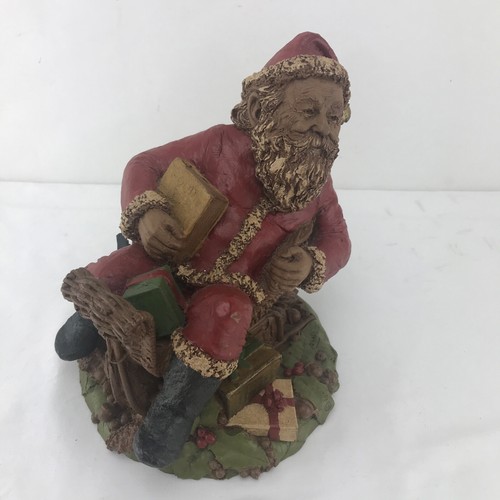 Tom Clark Cairn Studios Santa II Christmas Gnome Figurine 1983 Holding Book - Picture 2 of 9