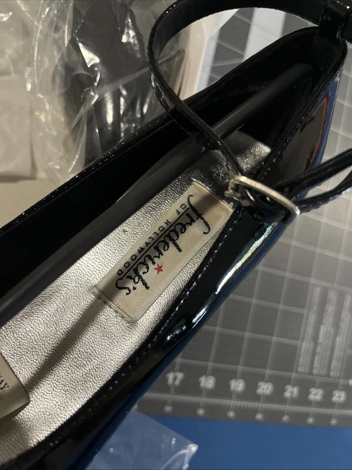 FREDERICKS OF HOLLYWOOD Shoes Size 6.5 M Black Stiletto Pumps 4”Heels Strap- New - Image 2 of 4