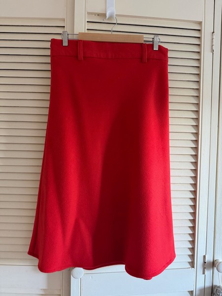Red wool crepe A line skirt sz 12 unlined