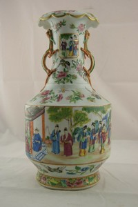 洋彩19TH CHINESE FAMILLE ROSE VASE ANIMATED SCENE DRAGON HANDLES PORCELAIN CERAMIC