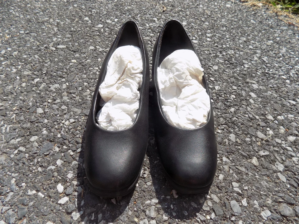 Soft Spots Shoes Sz 7.5 Leather Pumps Black Round Square Toe Ballet 1.5" wedge - Image 2 of 4