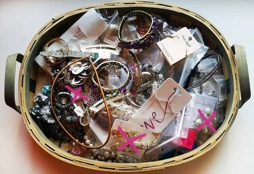Jewelry 1 LB WEARABLE Bulk Lot Estate Vintage to Modern Costume- LOOK8