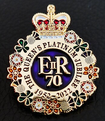 Queen Platinum Jubilee Enamel Metal Pin Badge Party Gb Union Jack 2022 IL