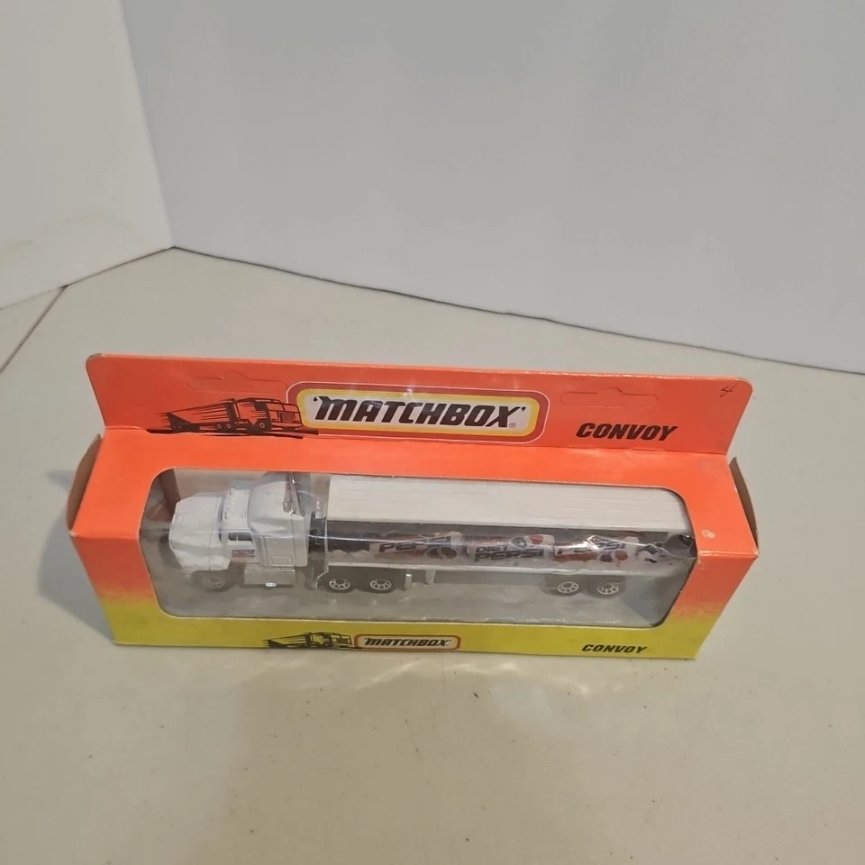 Vintage Matchbox Super Rigs / Convoy - PEPSI Transporter Truck 1996 HTF New - Image 3 of 4
