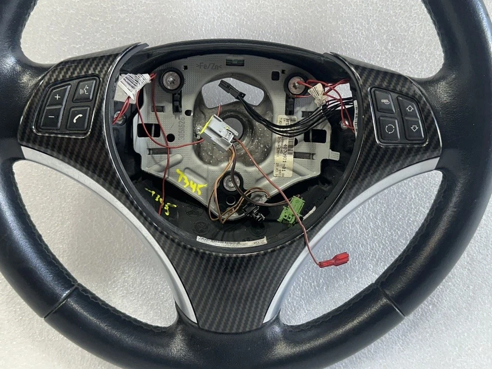 BMW 335i E90 2007 2008 2009 2010 2011 volante cuero negro fibra de carbono Foto 2 de 4