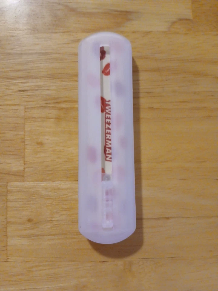 Funda Protectora de Lima de Uñas Tweezerman Recargable Retráctil Cremallera Abajo Retirada Foto 3 de 4