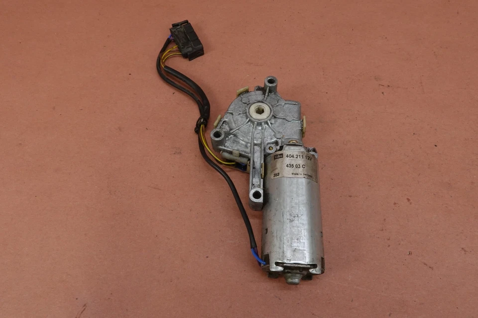 01-06 2004 BMW R1150RT R1150 Windshield Adjuster Motor - Image 4 of 4