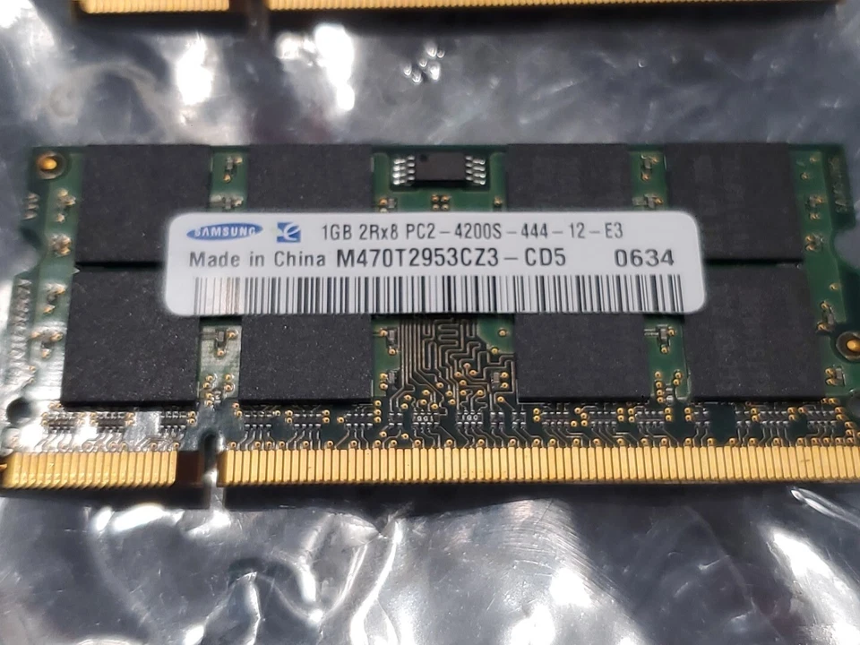 Toshiba 2GB 2 X 1GB PC2 4200S 444 Samsung Satellite A105 200 PIN Memory 2R x 8 - Image 4 of 4
