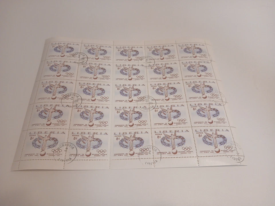 12 hojas completas de sellos de Liberia OLIMPIADAS cuenta total equivale a 300 estampillas Foto 3 de 4