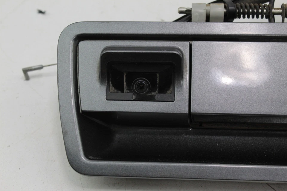 2005 - 2014 Nissan Armada Liftgate Trunk Lid Door Handle W/ Parking Camera OEM - Image 3 of 4