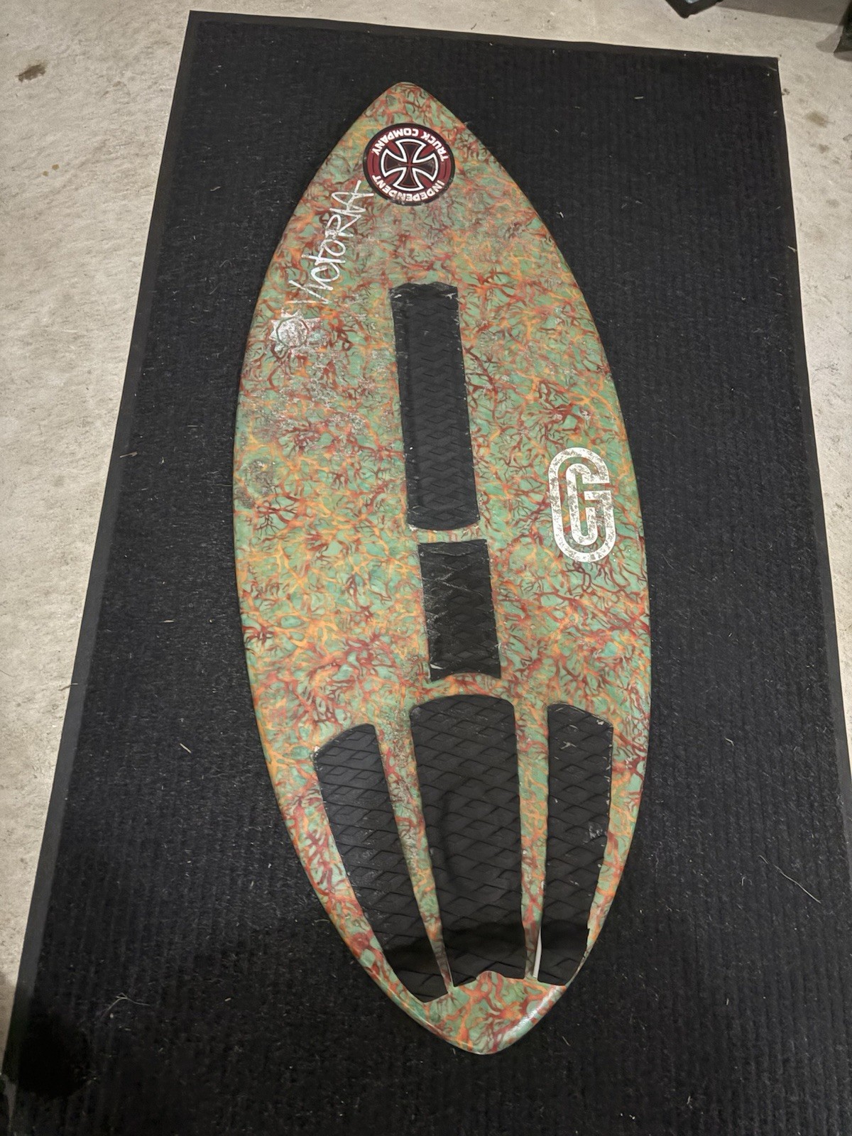 (OFFERS)￼Victoria Laguna Beach Skimboard Medium 46” FIBERGLASS With Bag Skim