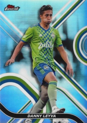 Tarjetas comunes base de fútbol Topps Finest Major League 2022 (71-80) refractor MLS - Imagen 7 de 8
