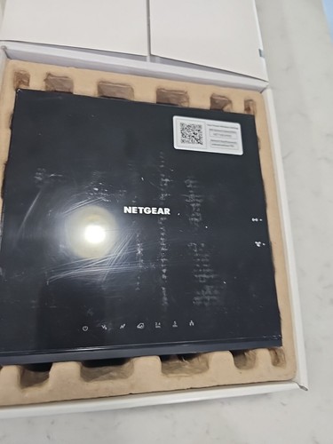 NETGEAR C6250-1AZNAS WiFi Cable AC1600 Modem Router - Picture 3 of 4