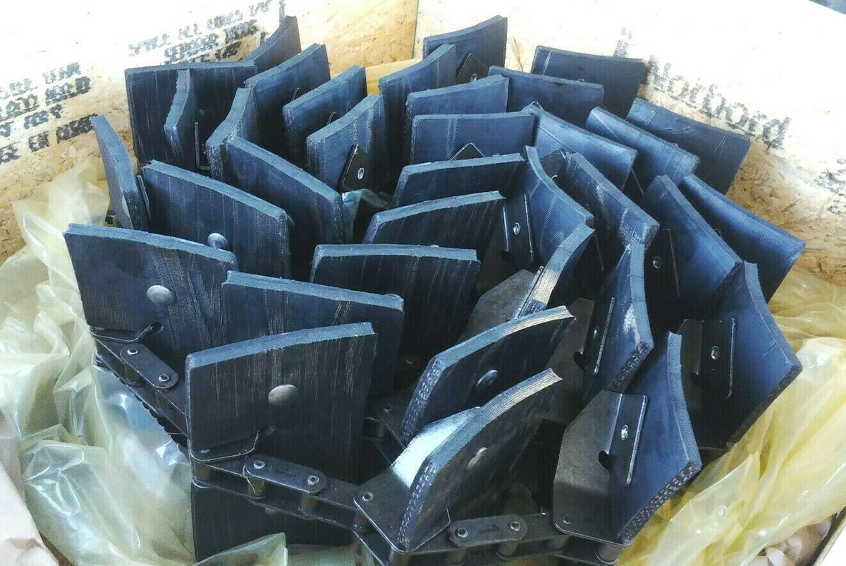 New OEM CASE IH Combine Clean Grain Elevator Chain, Part Number  