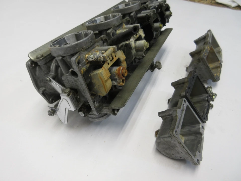 1979 - 81 YAMAHA XS1100 XS 1100 CARB CARBURETORS COMPLETE - Image 3 of 4