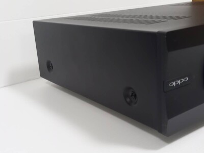 Oppo BDP-105 3D Blu-ray Player Home Audio Black Very Good