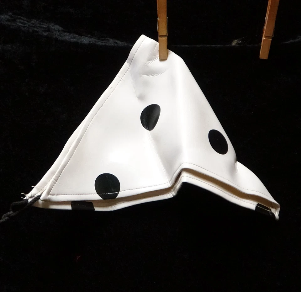 🕊️ Impermeable Vintage Blanco y Negro Lunares Doble Pecho con Gorro a Juego Foto 3 de 4