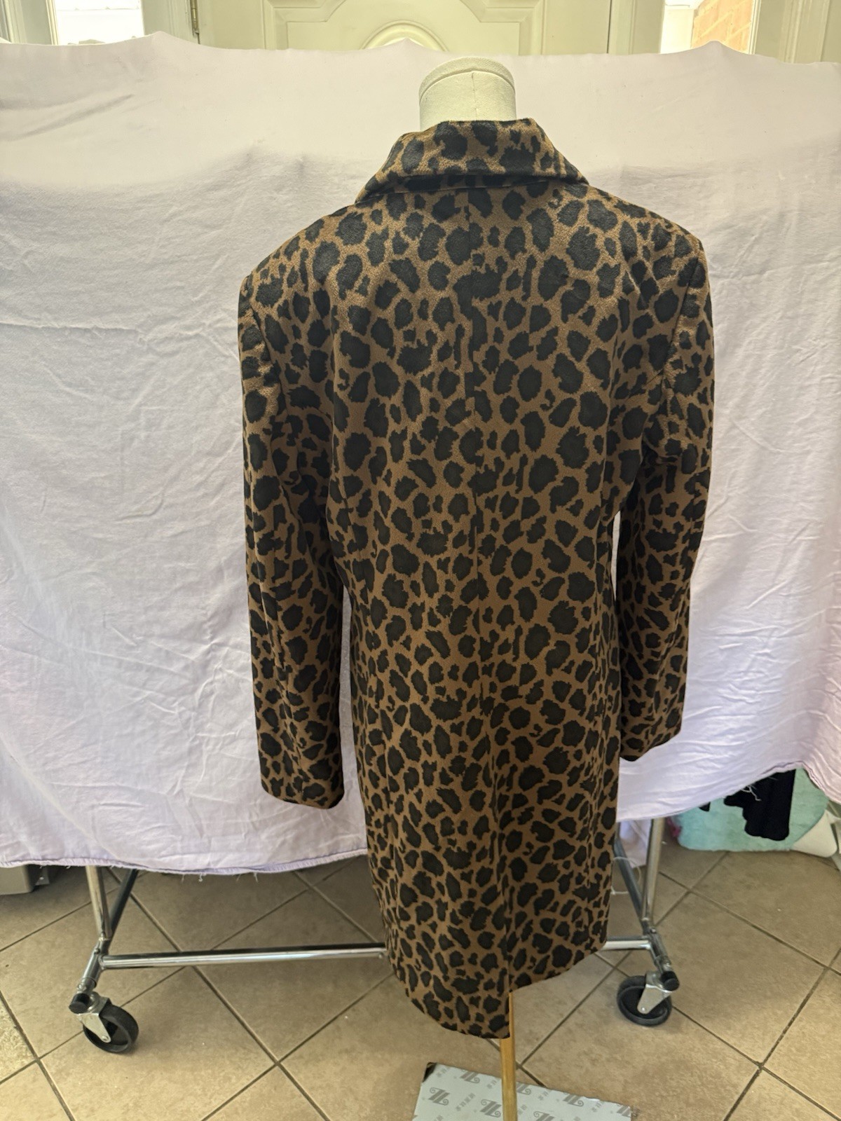 Express Leopard Print Button Front Mid-Length Wom… - image 2
