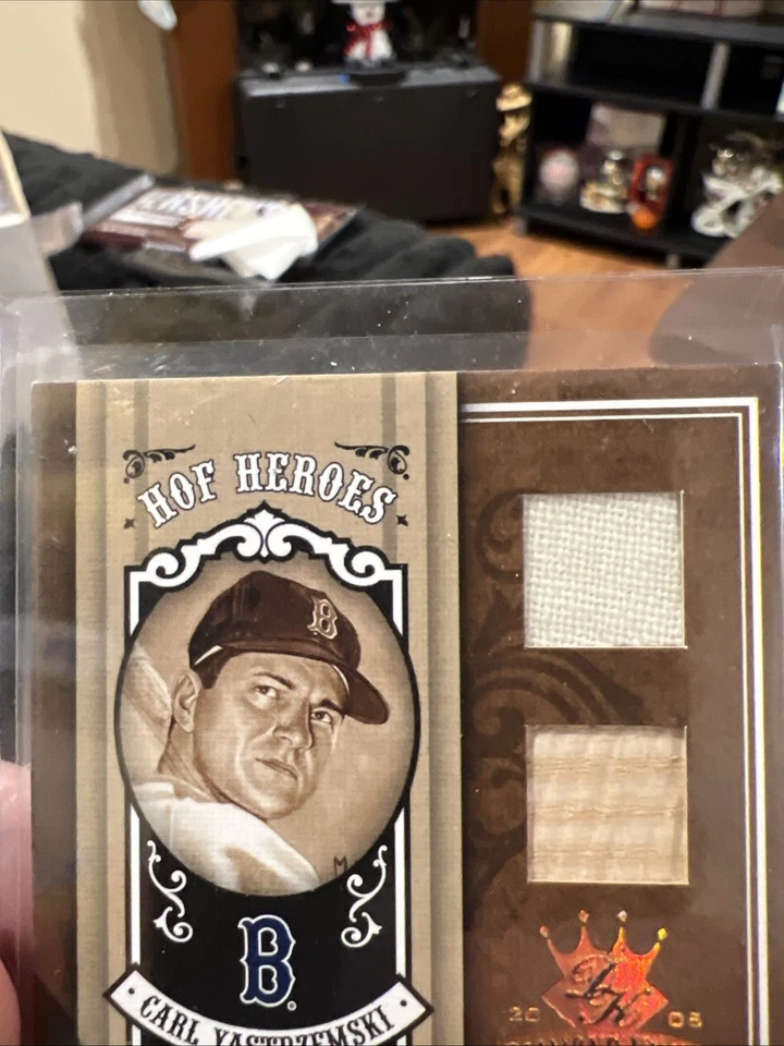 2005 Donruss Diamond Kings - Hof Heroes Carl Yastrzemski #HH-34 Gold 16/25 Relic - Image 3 of 4