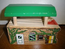 Thomas  Friends Wooden Railway barrel loader- flour, oil and molasses N12 