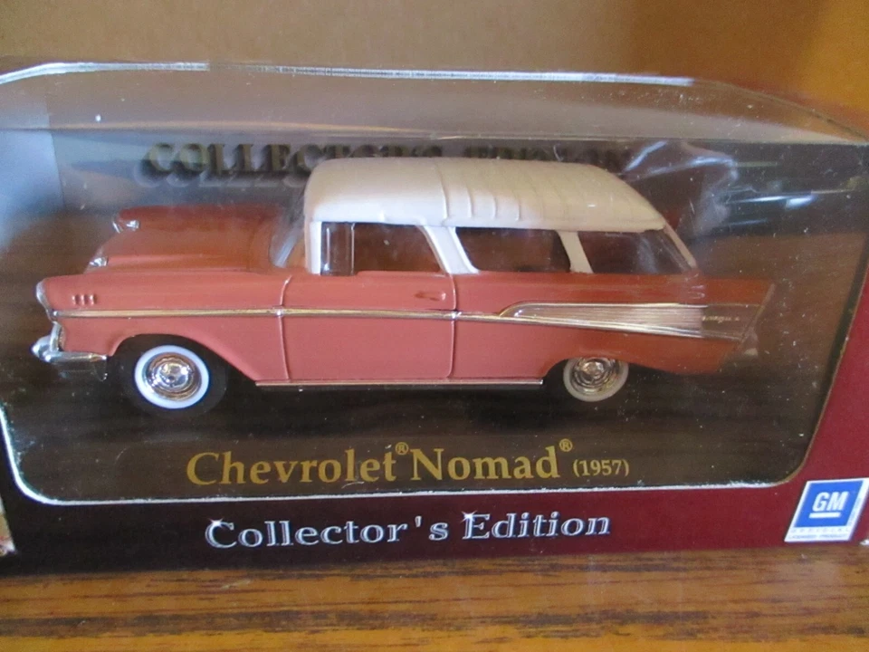 GM 1957 Chevrolet Nomad Car 1:43 Toy New Ray City Cruiser 2001 Pink & White - Image 3 of 4