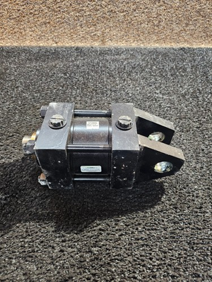 #ad MILLER HYDRAULIC CYLINDER 1HHV0A00252396 ENVELOPE PRESSURE 3000 PSI $202.88