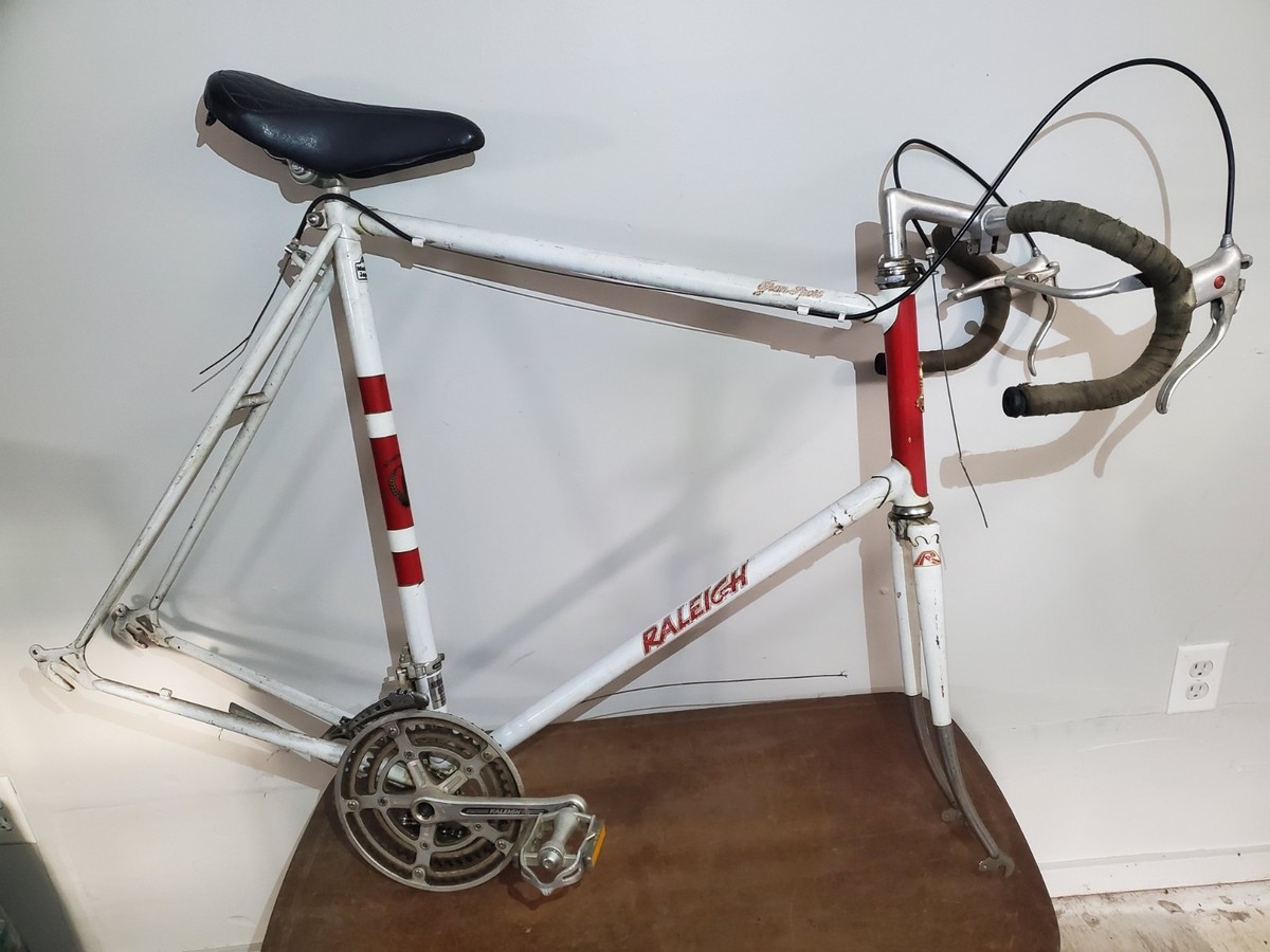 Vtg. Raleigh Gran Sport Frame + Forks Crankset Bars Seat - Made In