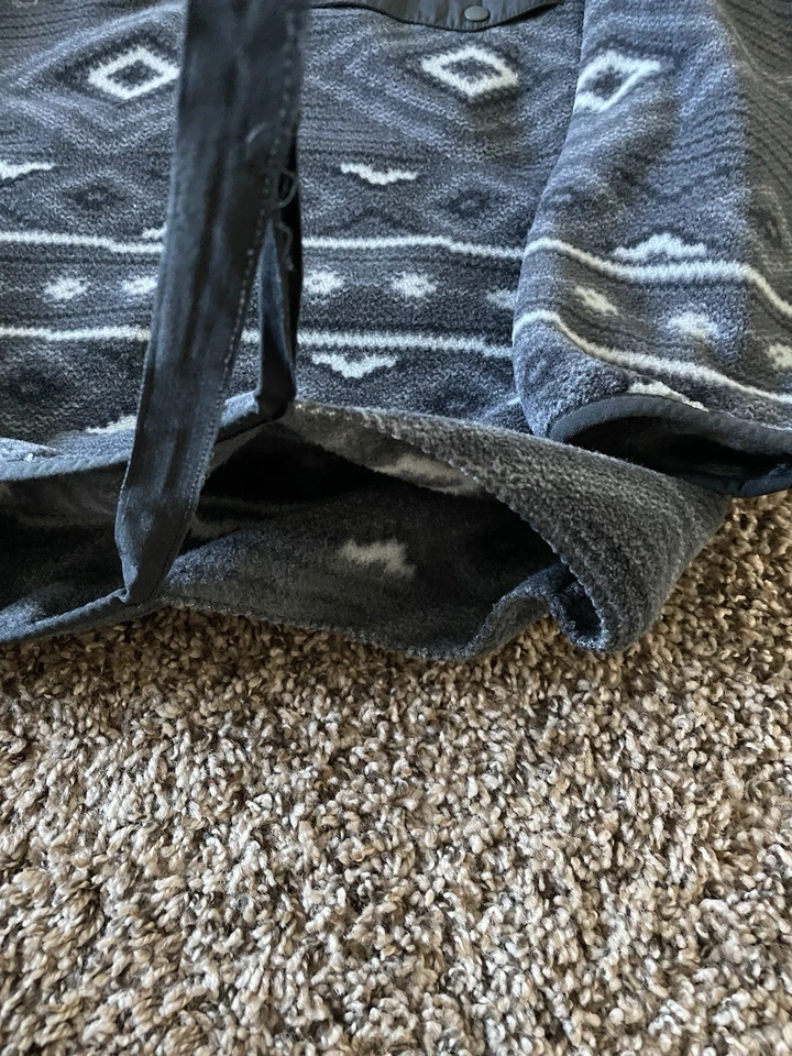 Patagonia Snap-T Pullover Men's Small Gray Aztec Tribal Synchilla Fleece Outdoor - Image 3 of 4