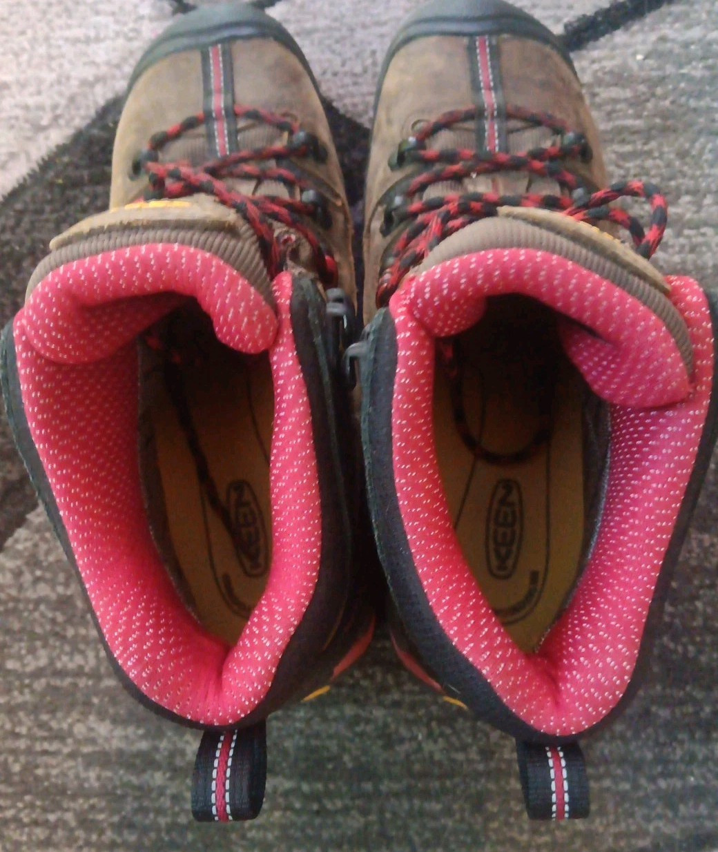 KEEN Stivali da lavoro uomo taglia 8EE in pelle impermeabili con punta di sicurezza.