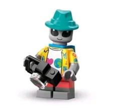 LEGO 71046 Series 26 SPACE Collectible Minifigure - Alien Tourist SEALED 