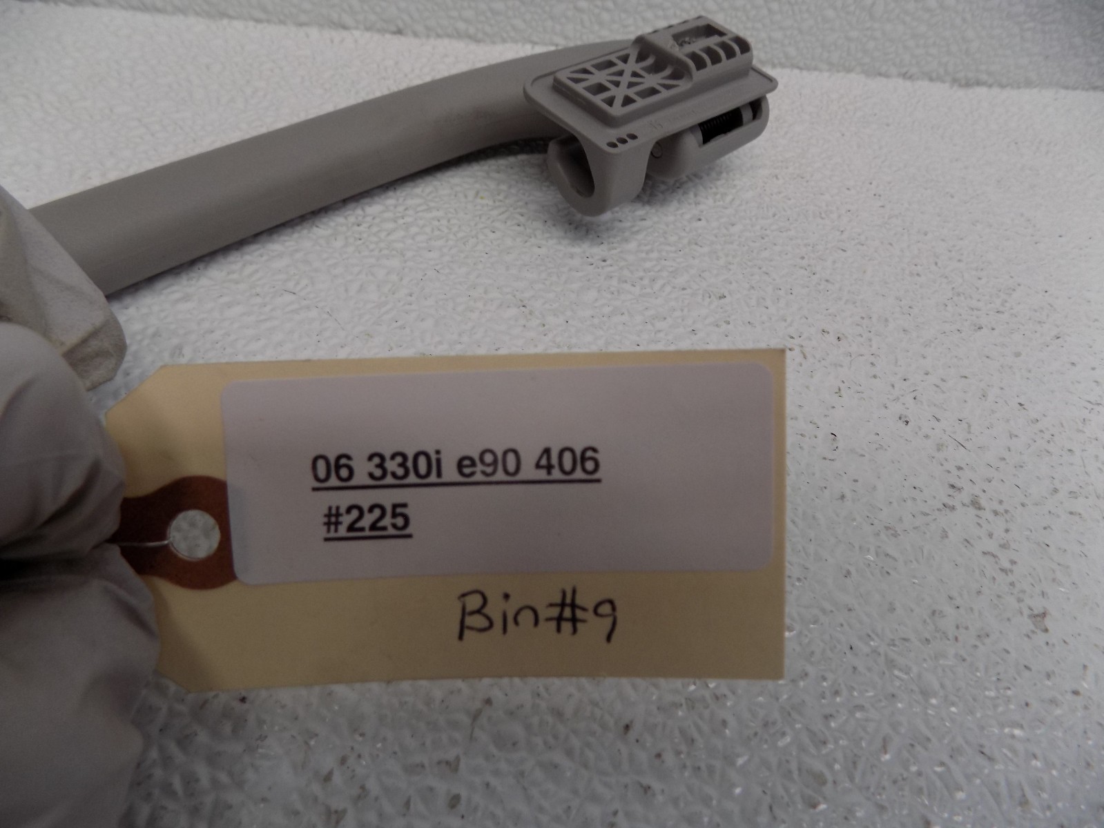 06 07 08 BMW 330i 335i E90 REAR RIGHT ROOF INTERIOR GRAB HANDLE OEM