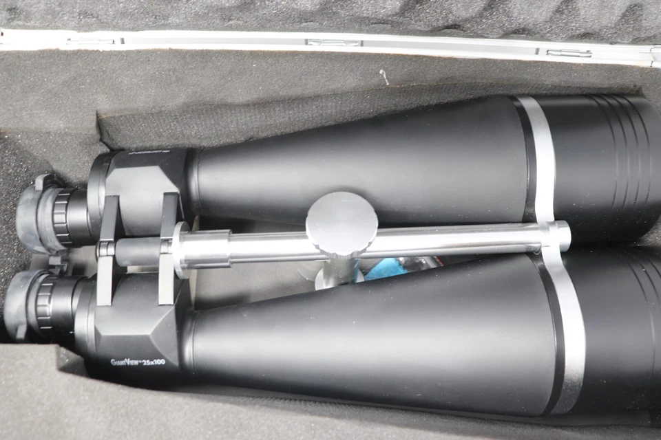 Orion GiantView 25x100 Astronomy Binoculars 2.5 Degrees Bak-4 #9326 W/ Hard Case - Image 4 of 4