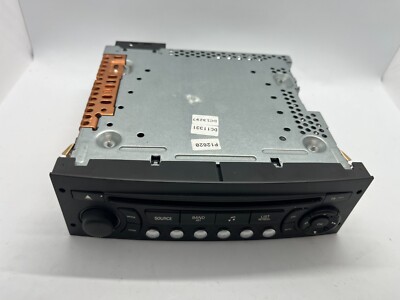 Peugeot Citroen Radio CD Player Stereo Head Unit Siemens VDO 96639628 XT 00