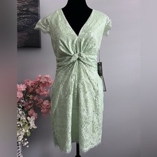 Vince Camuto Women's V-Neck Twist-Front Lace Dress Size 6