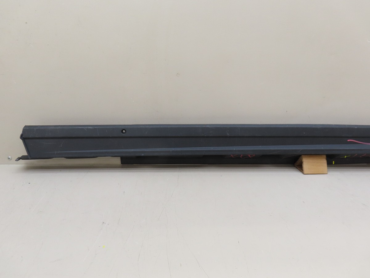 K*z様 RAV4　TRD右側面 2019-2024 TOYOTA RAV4 LEFT DRIVER SIDE ROCKER PANEL MOLDING OEM