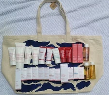 Clarins Bag With Samples - 26 Pieces
