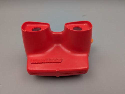 Vintage View Master Red 3D Viewer with Blue Clues Reel Made in USA - Picture 5 of 10