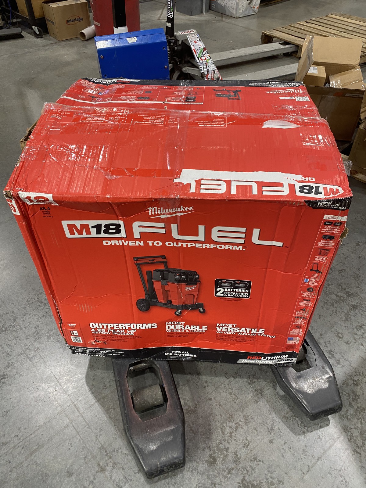 Milwaukee 0930-22HD M18 Fuel 12 Gallon Dual-Battery Wet / Dry Vacuum Kit