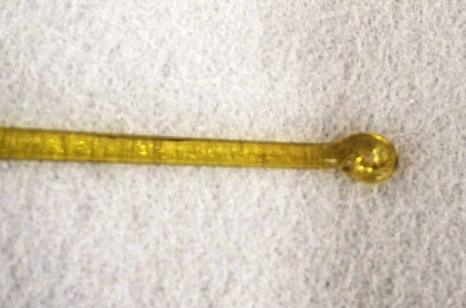 Set Of 50 Vintage Murano Amber/Green Teardrop Chandelier Prisms / Ornaments 5.5" - Image 3 of 4