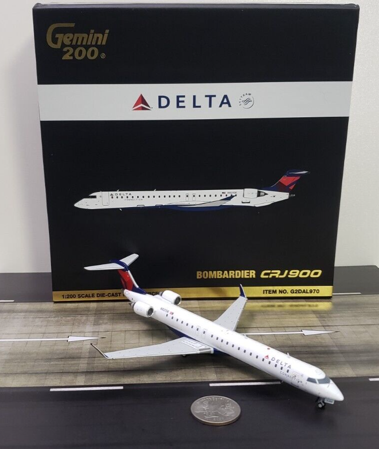 Gemini ジェミニ　bombardier  CRJ900   1/200 Gemini Jets 1:200 Delta Connection Bombardier CRJ-900 N821SK